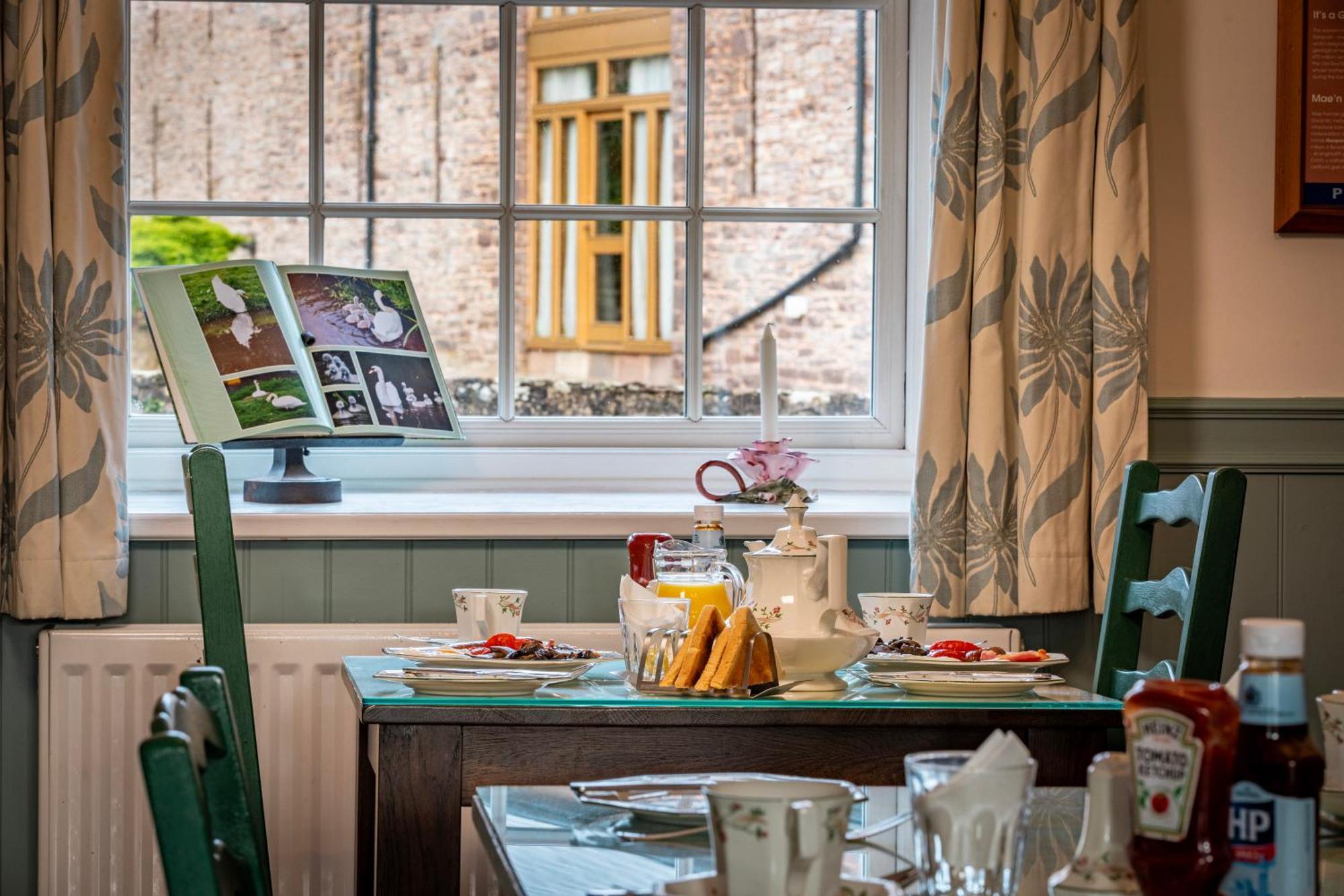 Ty Newydd B&B Brecon Buitenkant foto
